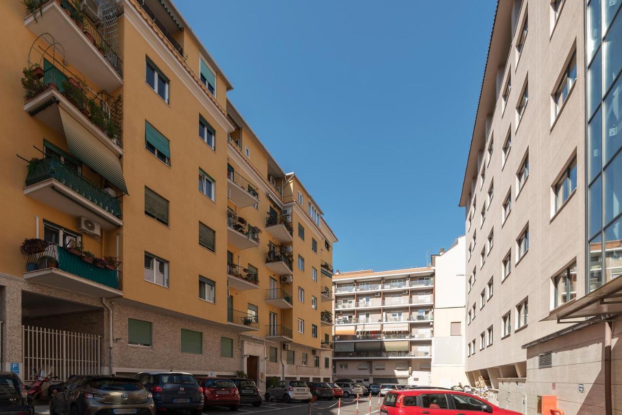 רומא Vaticano & San Pietro Balcony Apartment מראה חיצוני תמונה